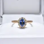 Pierścionek zaręczynowy z szafirem Pierścionek zaręczynowy z szafirem